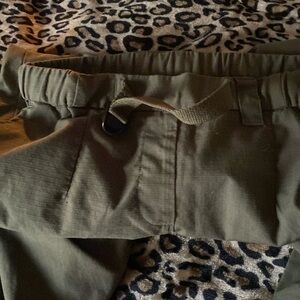 Hershel olive green pants S